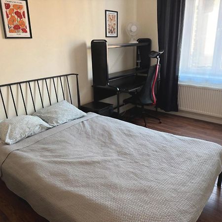 2-Room Apartment In The City Center Poznan Luaran gambar