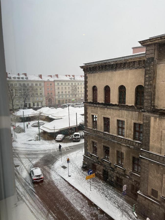 2-Room Apartment In The City Center Poznan Luaran gambar