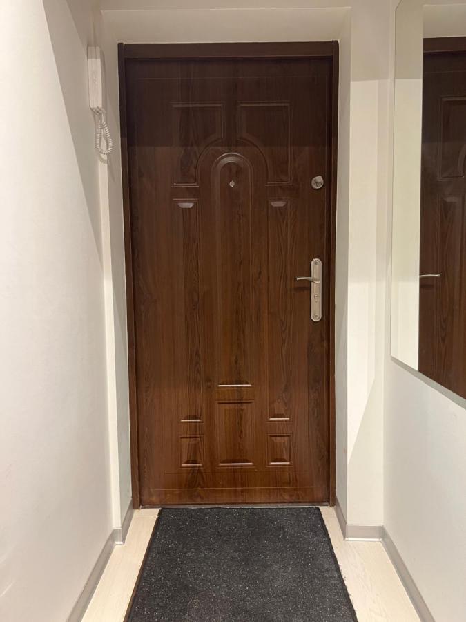 2-Room Apartment In The City Center Poznan Luaran gambar